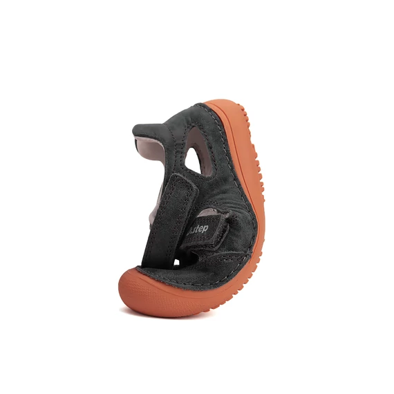 Kisfiú Barefoot Nyitott cipő